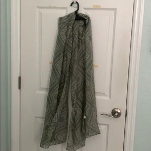 Green scarf